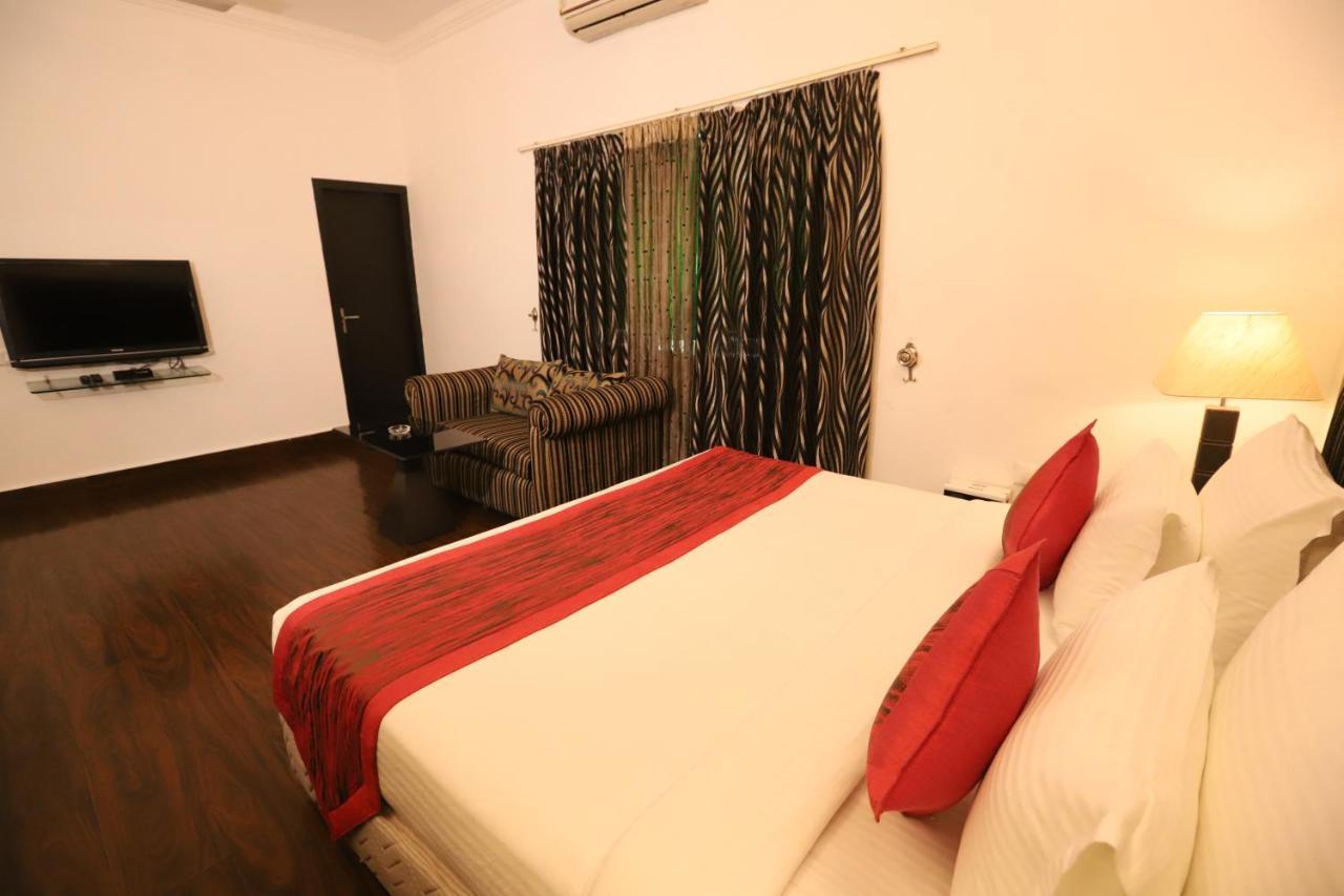 Hotel Capitol Hills - Greater Kailash Delhi Új-Delhi Kültér fotó
