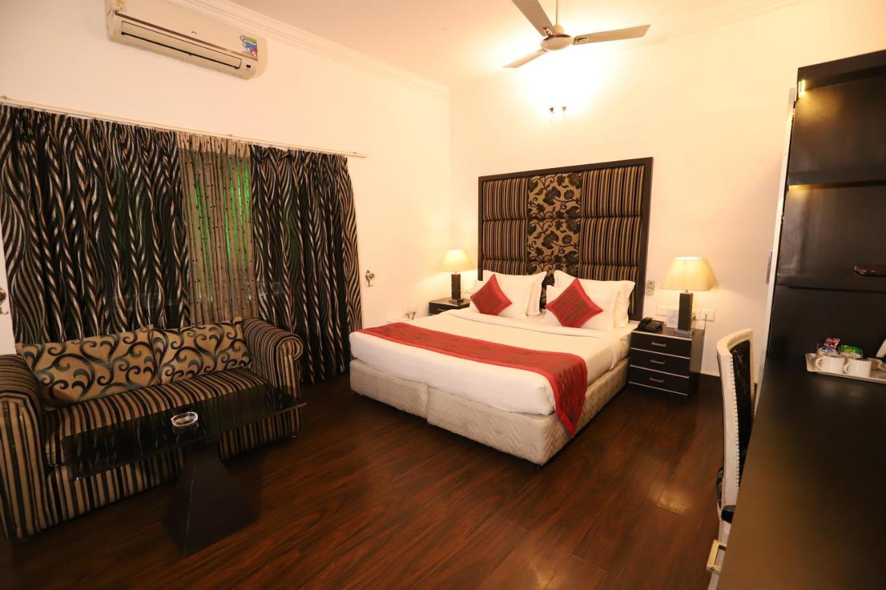 Hotel Capitol Hills - Greater Kailash Delhi Új-Delhi Kültér fotó