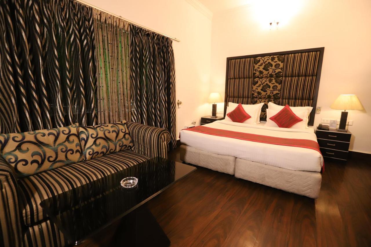 Hotel Capitol Hills - Greater Kailash Delhi Új-Delhi Kültér fotó