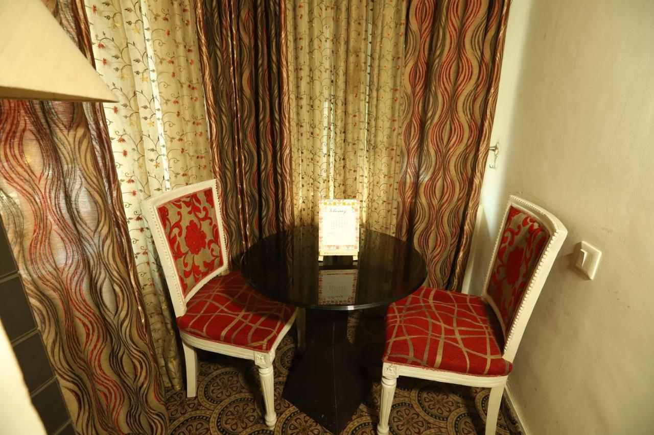 Hotel Capitol Hills - Greater Kailash Delhi Új-Delhi Kültér fotó