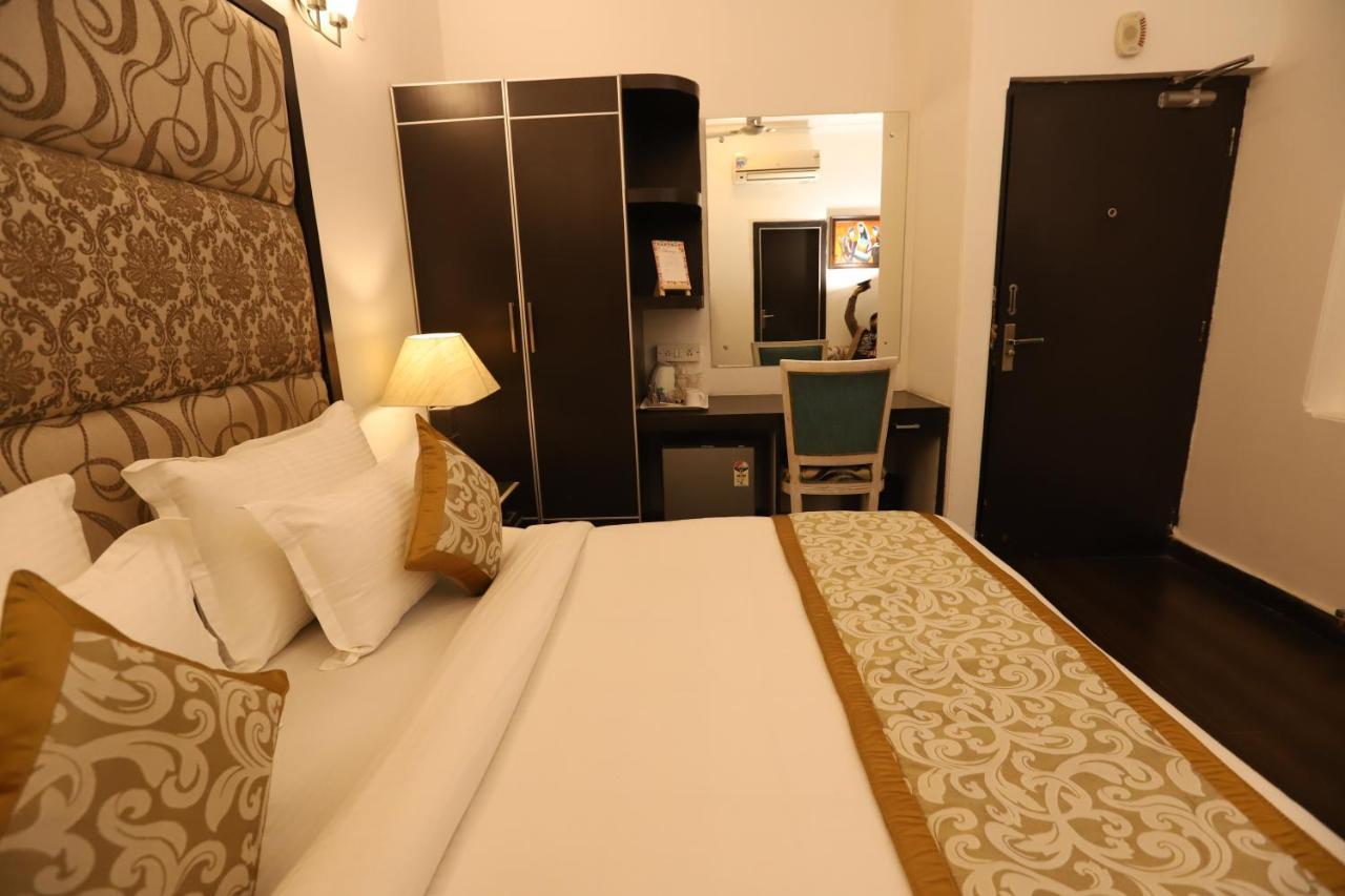 Hotel Capitol Hills - Greater Kailash Delhi Új-Delhi Kültér fotó